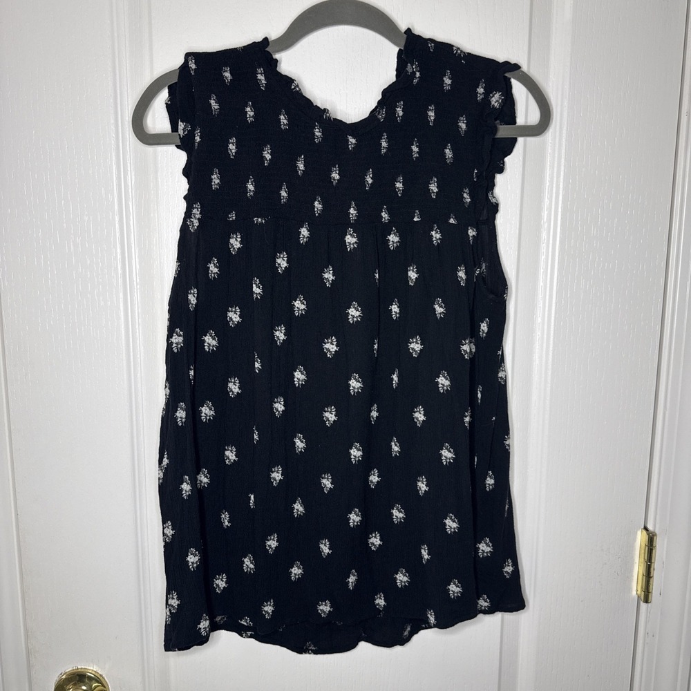 Old Navy Women L Black Floral Smocked Babydoll Top Ruffle Flutter Sleeve Boho